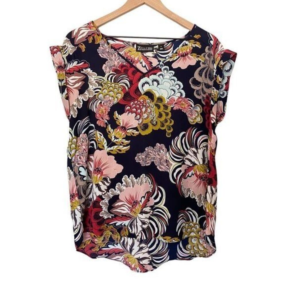 New York & Company Medium Floral Blouse Lightweight Top Shirt Short Sleeves